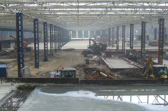 2 004